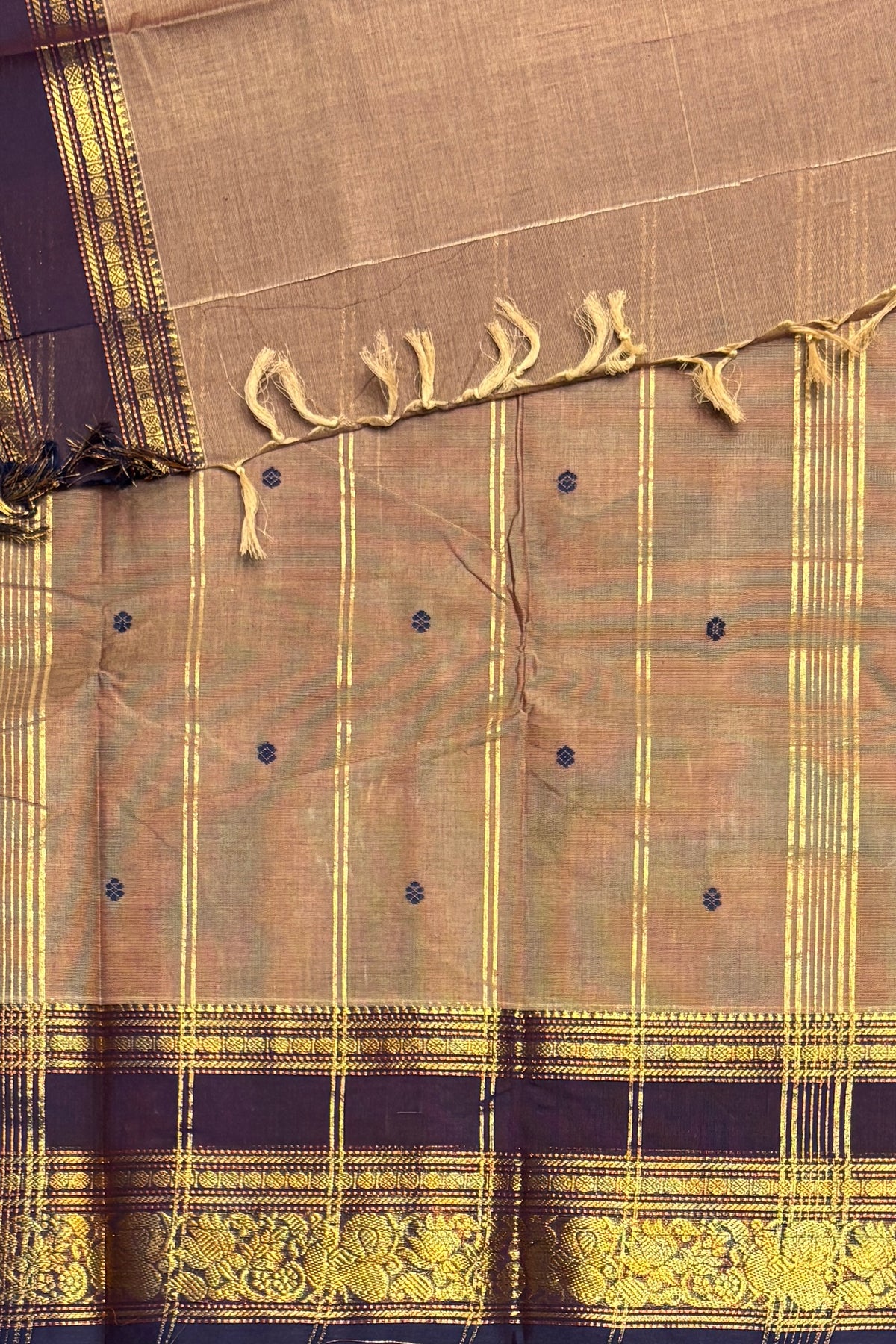 Kanchi Cotton Butta Design - Open View