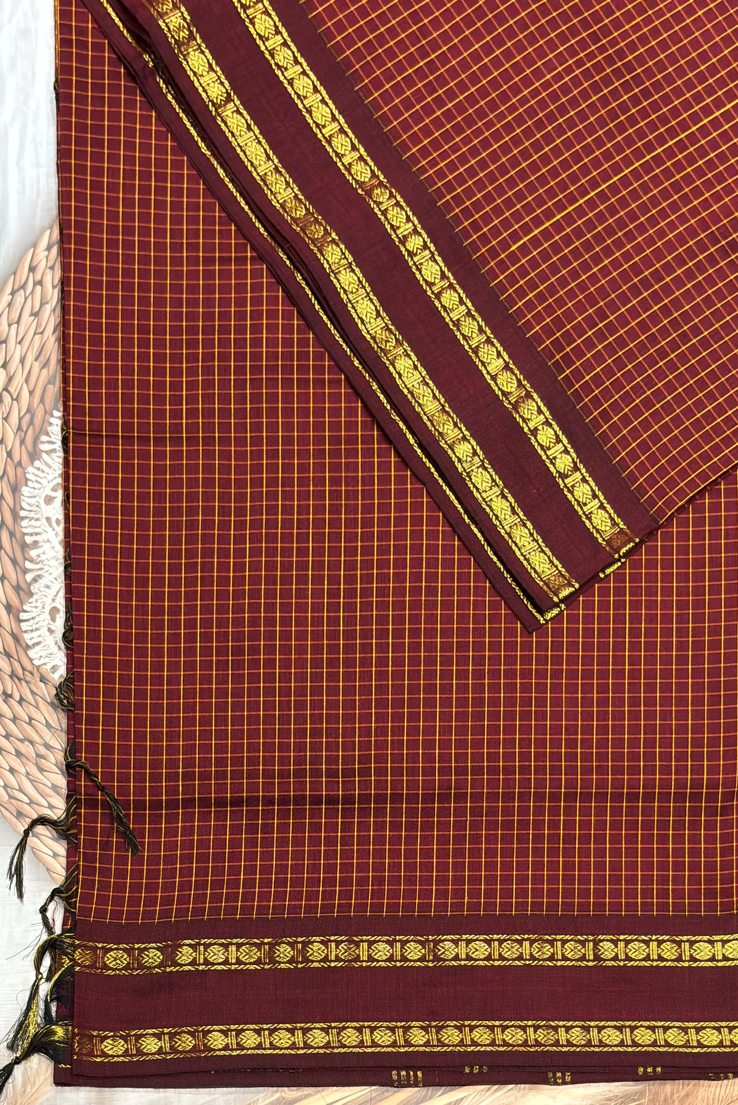Premium Gadwal Cotton Saree – Vintage Checks With Rettapet Border | Maroon | MGC01