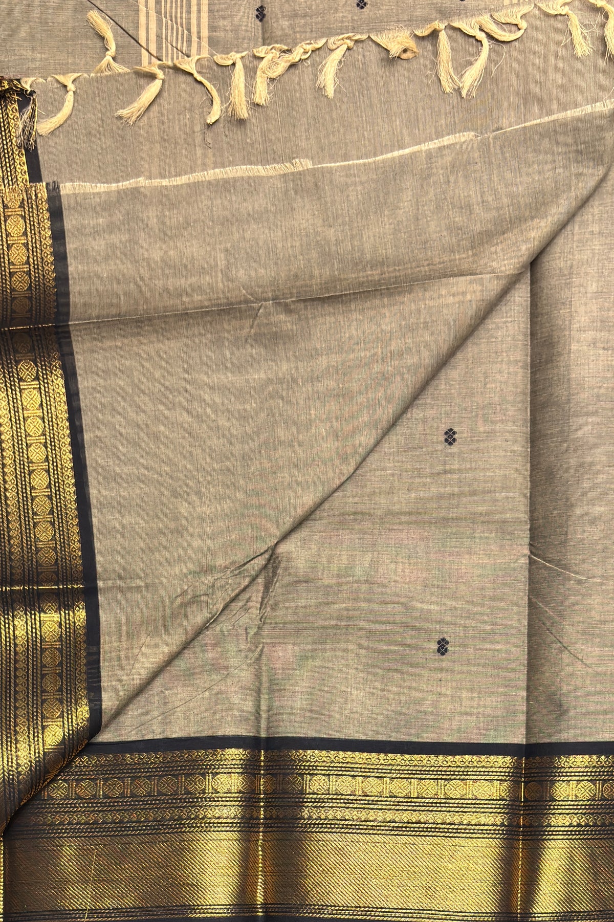 Kanchi Cotton Butta Design - Pallu