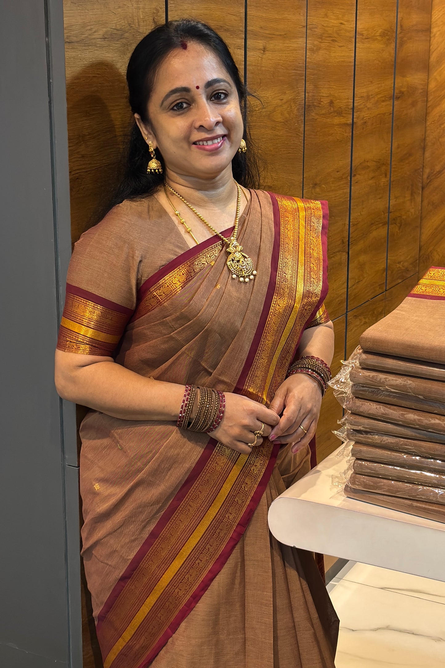 Meenakshi -Premium Kanchi Cotton Saree–Dark Gold With Maroon|MCK51