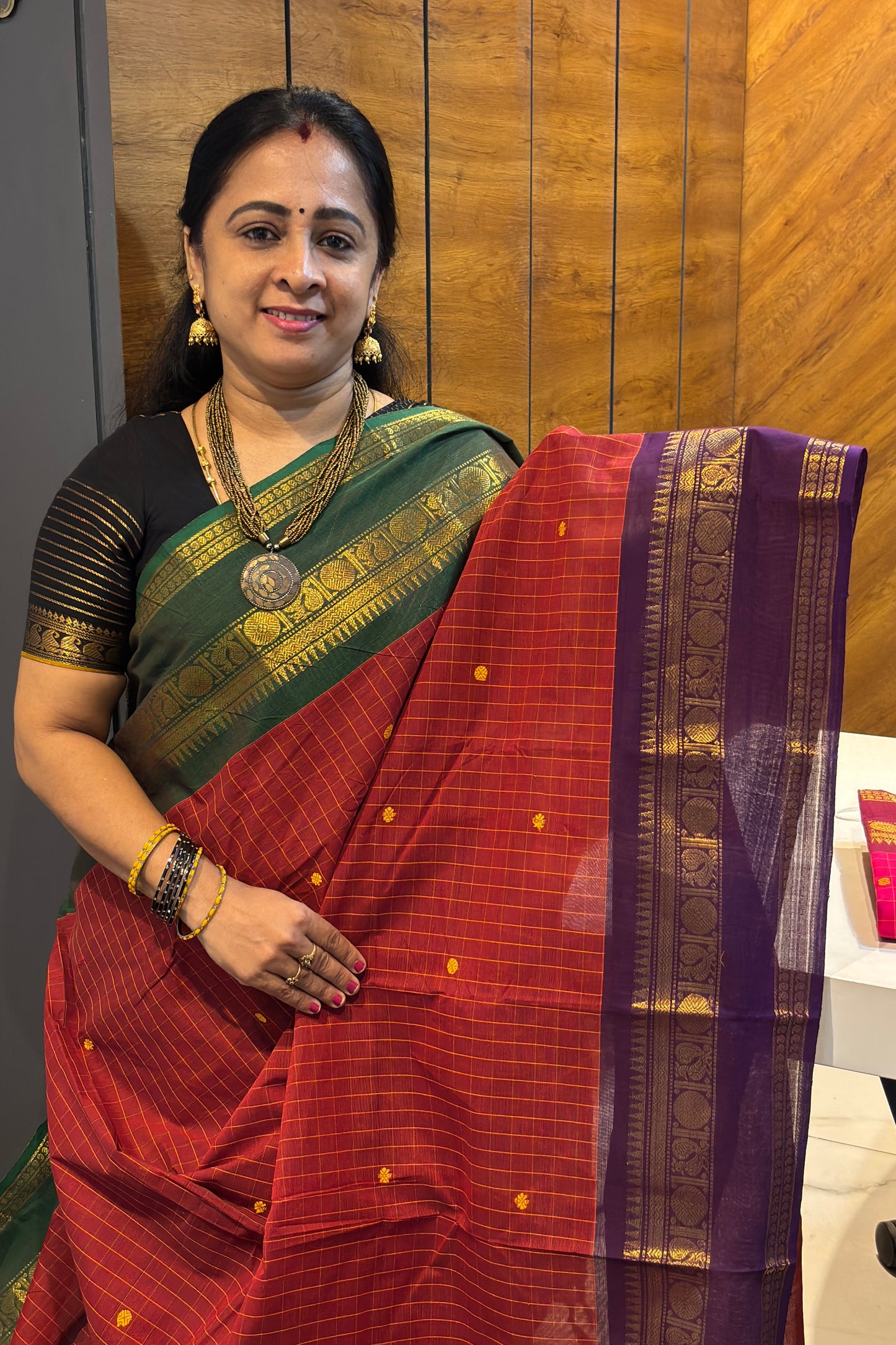 Meenakshi -Premium Kanchi Cotton Saree– Korvai Checks Butta - Red Ganja Jamuna | MCK63