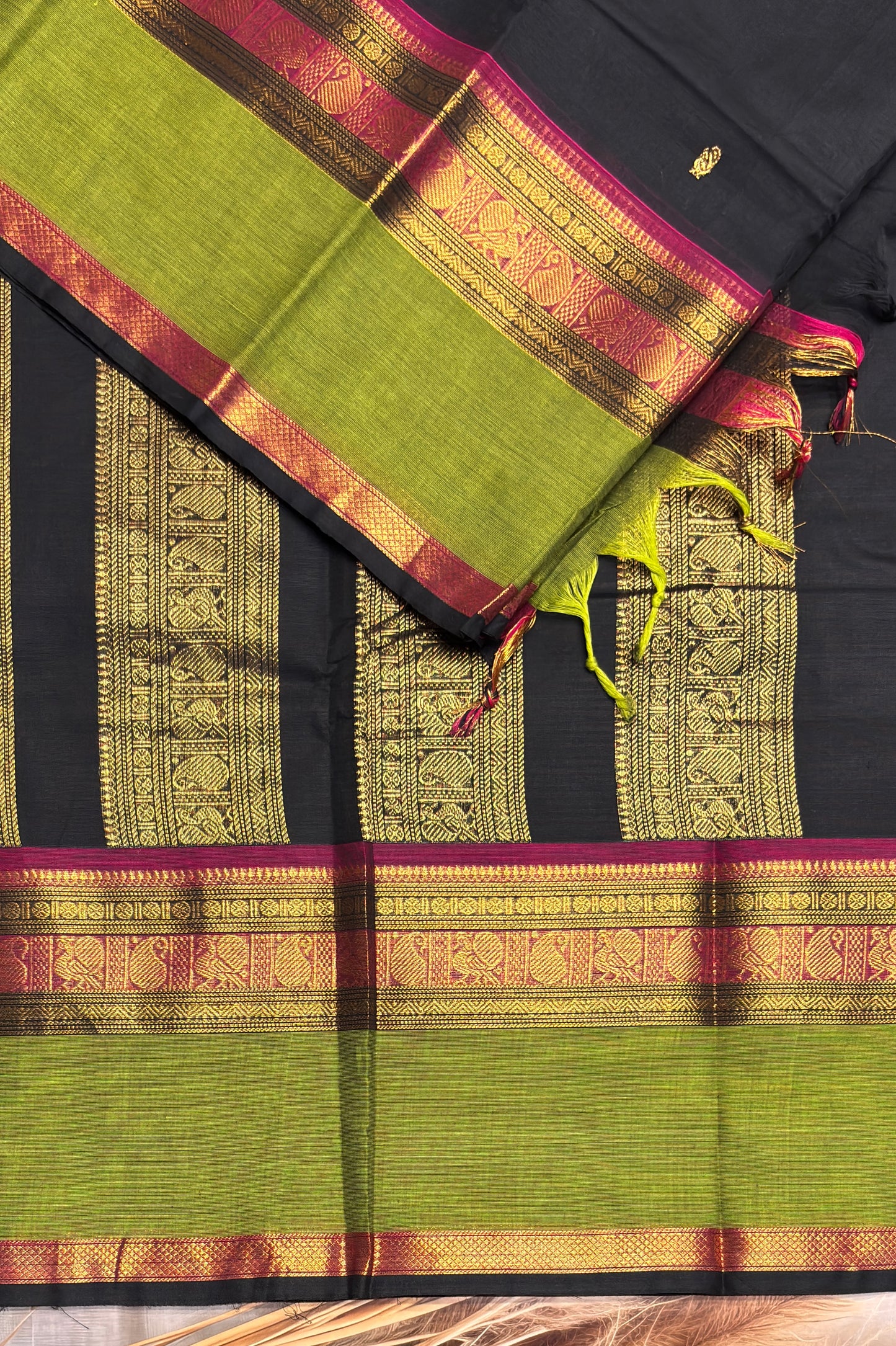 Meenakshi -Premium Kanchi Cotton Saree– Black with Parrot Green| MCK69