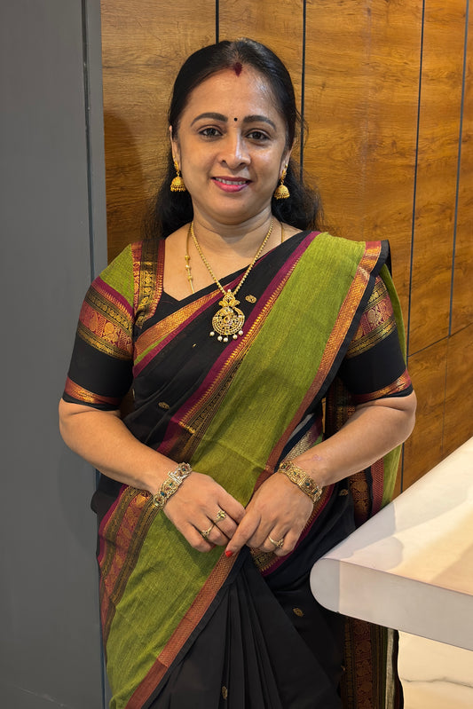Meenakshi -Premium Kanchi Cotton Saree– Black with Parrot Green| MCK69