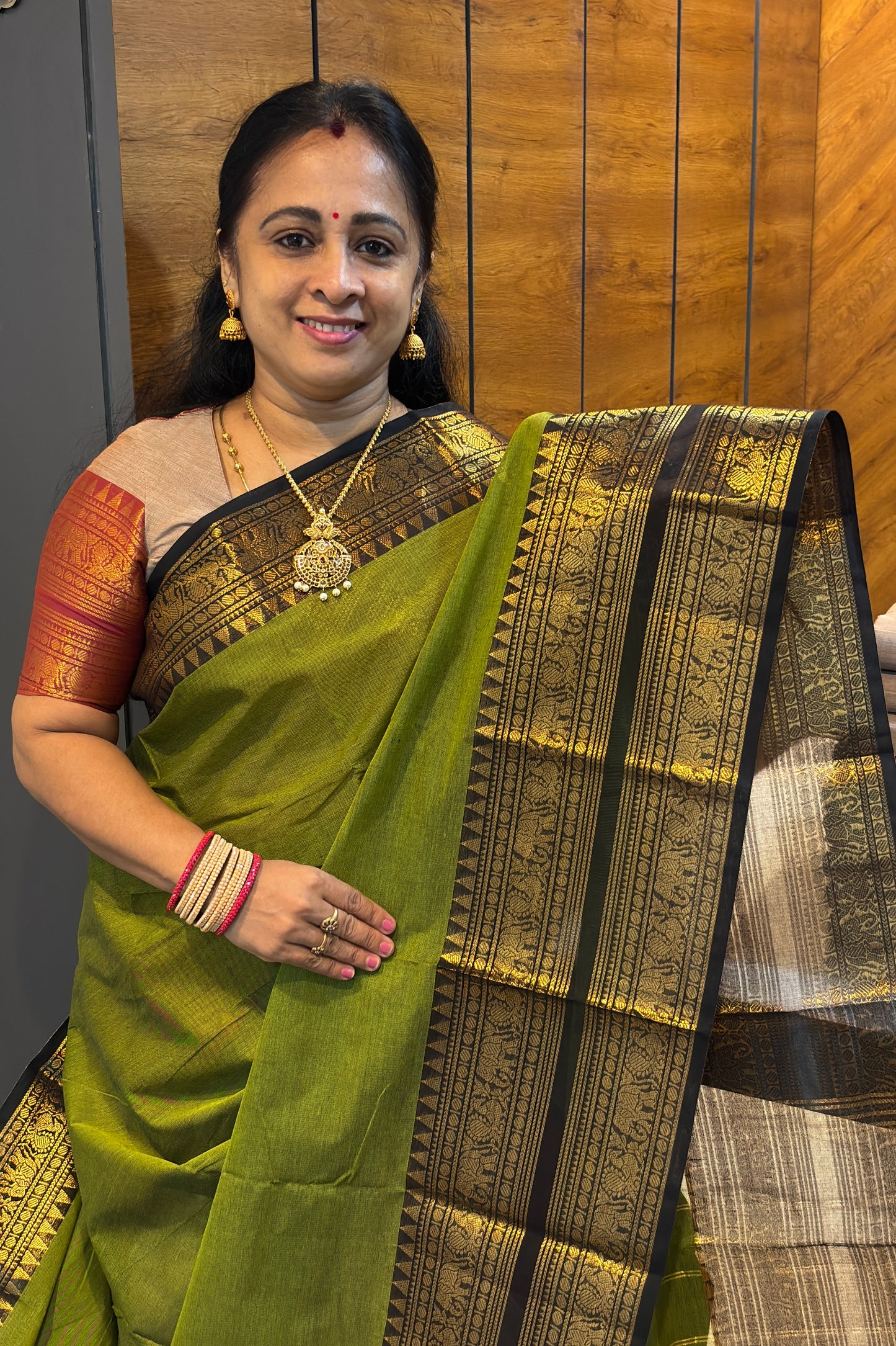 Meenakshi -Premium Kanchi Cotton Saree–Mehendi Green  With Black  | MCK86