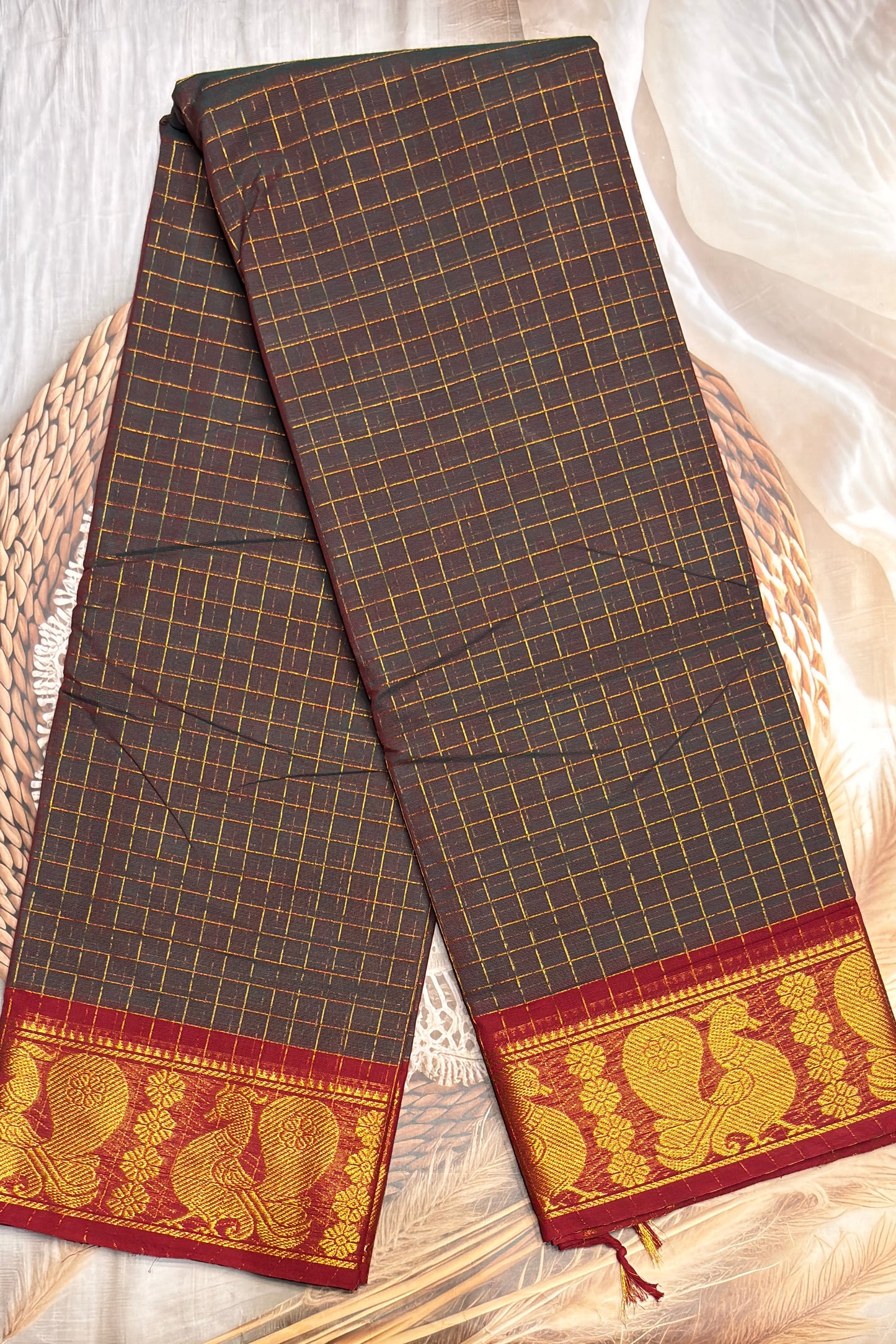 Meenakshi Premium Chettinad Cotton Saree – Zari Checks | Grey Dual Tone with Maroon| MCK96