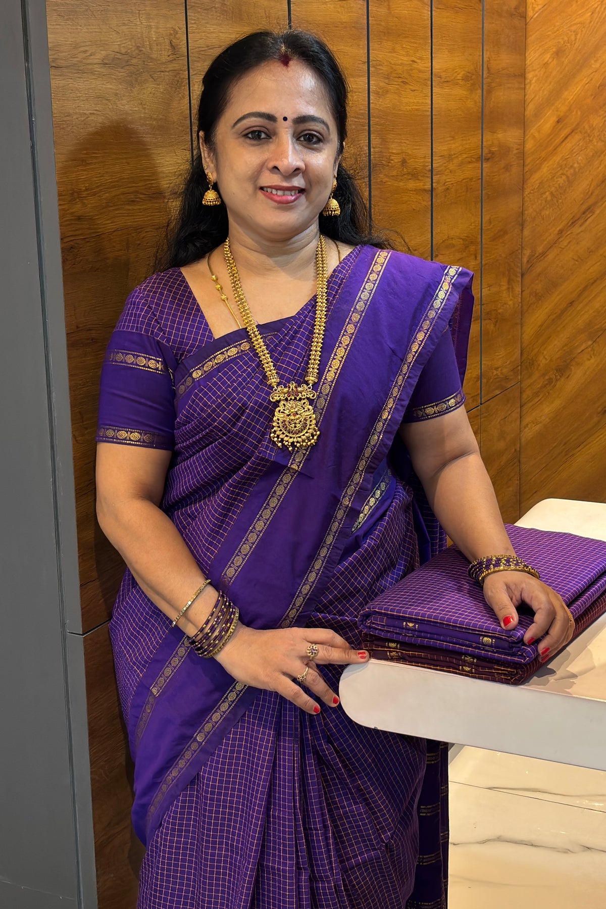 Premium Gadwal Cotton Saree – Vintage  Checks With Rettapet Border  | Violet  | MGC13