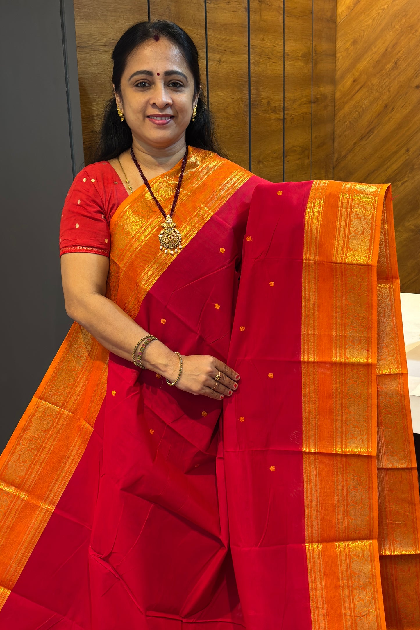 Meenakshi -Premium Kanchi Cotton Saree - Red with  Yellow | MCK115