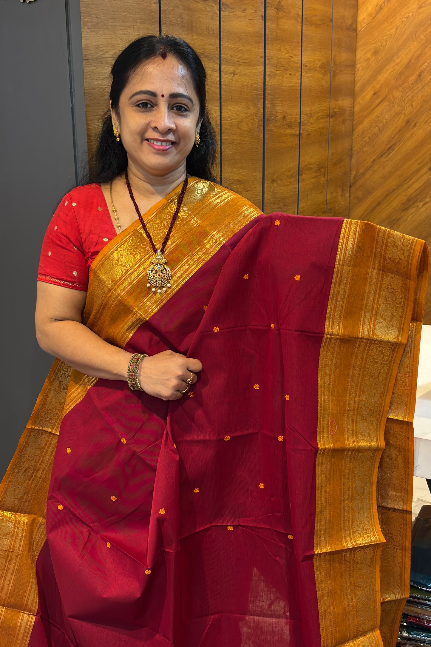 Meenakshi -Premium Kanchi Cotton Saree - Maroon with  Mustard | MCK113
