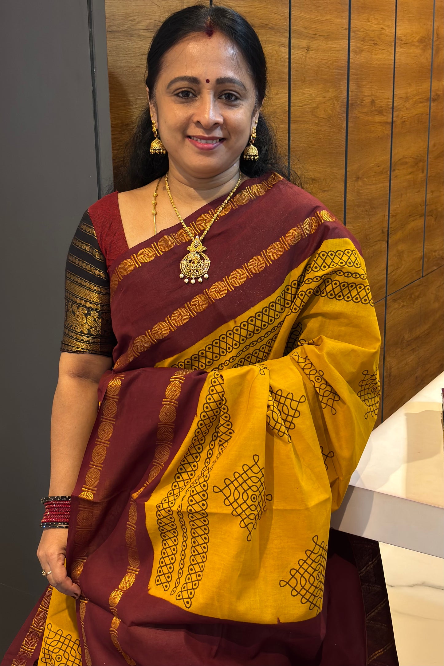 Premium Sungudi Cotton Saree – Kolam Prints- Mustard with Arakku  Contrast Rettapet Border | SC17