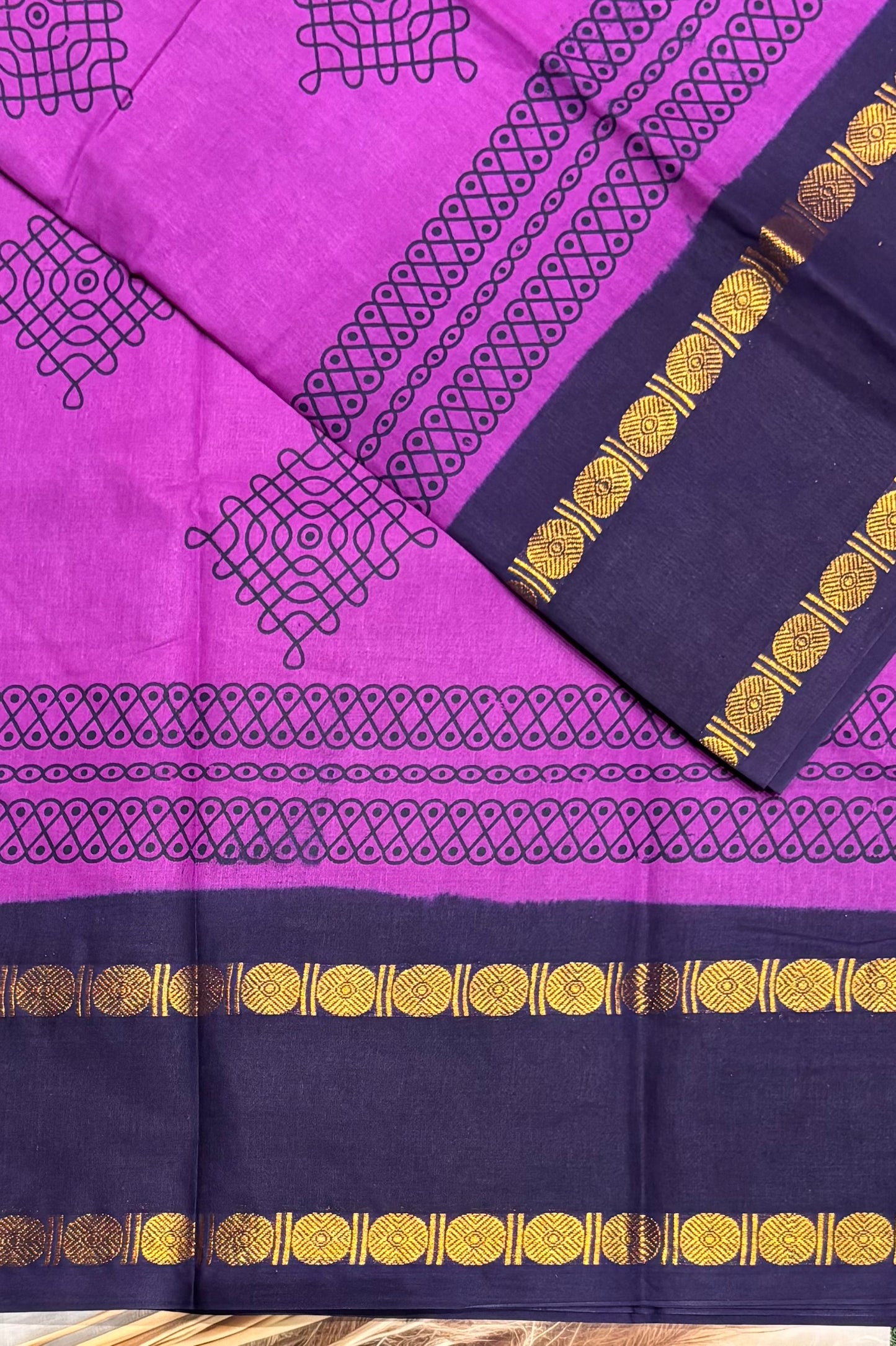 Premium Sungudi Cotton Saree – Kolam Prints- Majenta with Navy  Contrast Rettapet Border | SC20