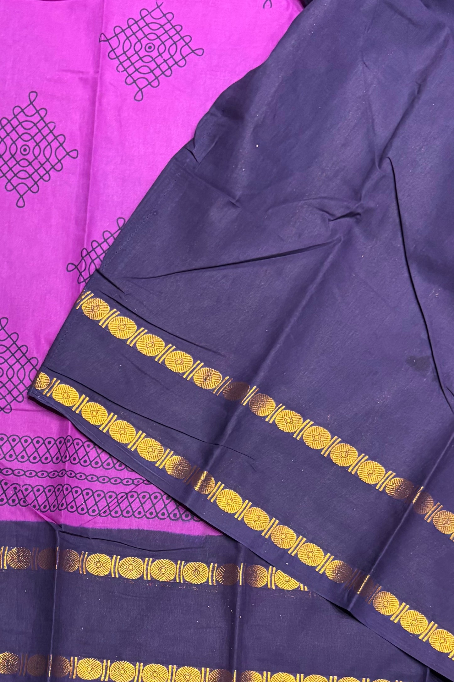Premium Sungudi Cotton Saree – Kolam Prints- Majenta with Navy  Contrast Rettapet Border | SC20