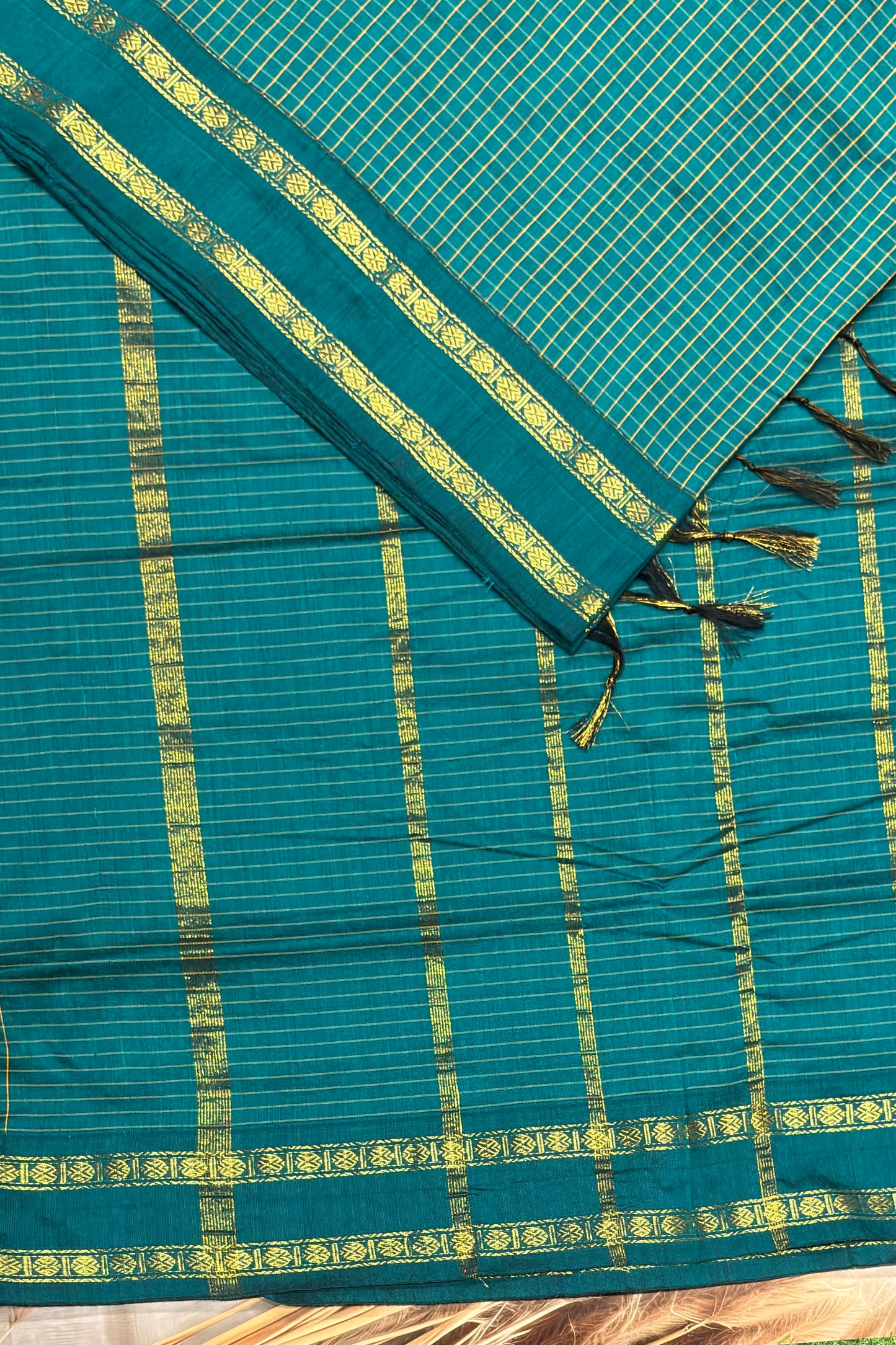 Premium Gadwal Cotton Saree – Vintage  Checks With Rettapet Border  | Peacock Green | MGC15