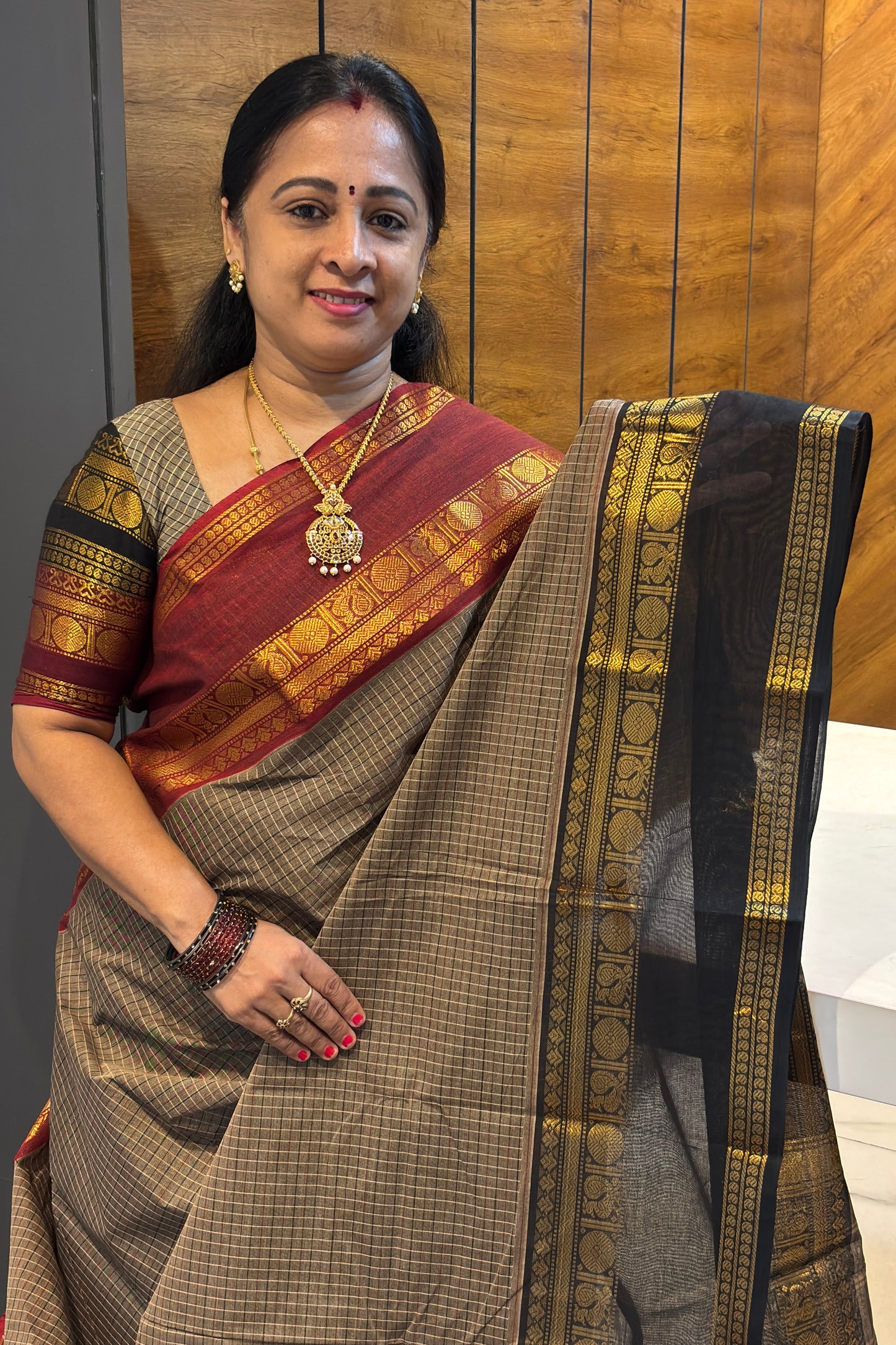 Meenakshi -Kanchi Cotton | Korvai Checks GJ | MCK60