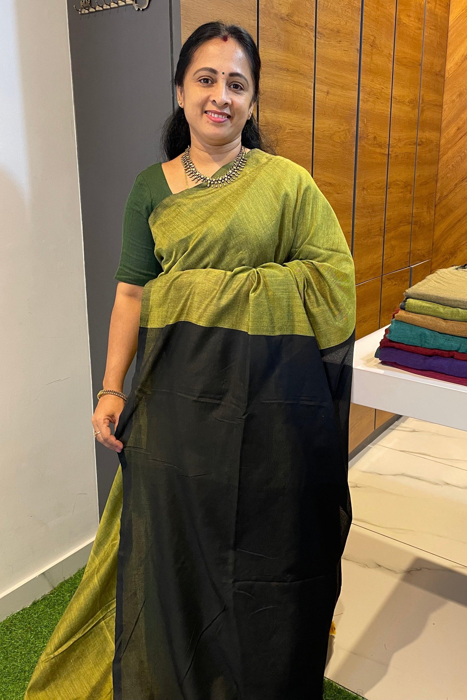 Handloom Kadhi Contrast Saree- Green Black -MB-KD-CON-08 - Manju Boutique