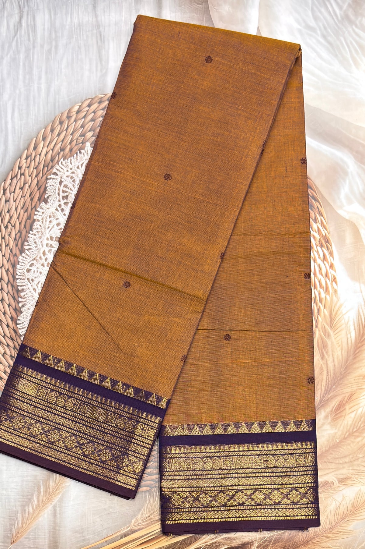 Kanchi Cotton Butta Design - Model