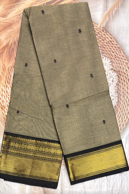 Kanchi Cotton Butta Design - Model