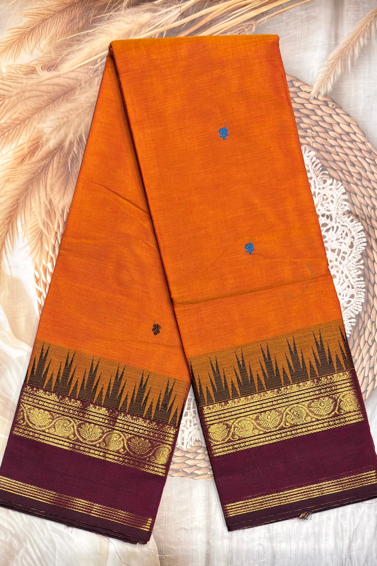 Kanchi Cotton Butta Design - Model