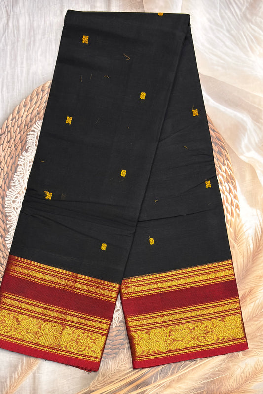 Kanchi Cotton Butta Design - Model