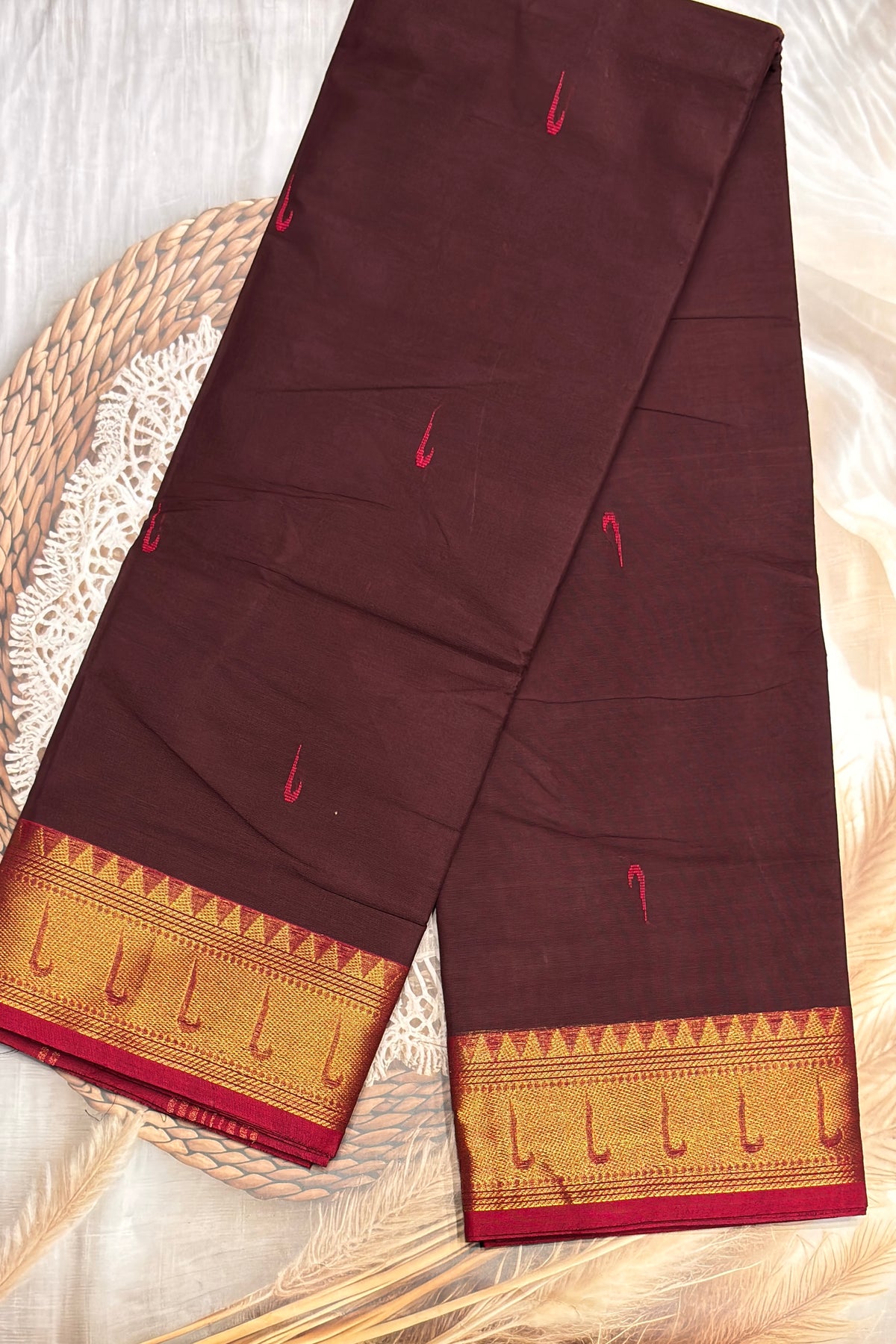 Kanchi Cotton Butta Design - Model