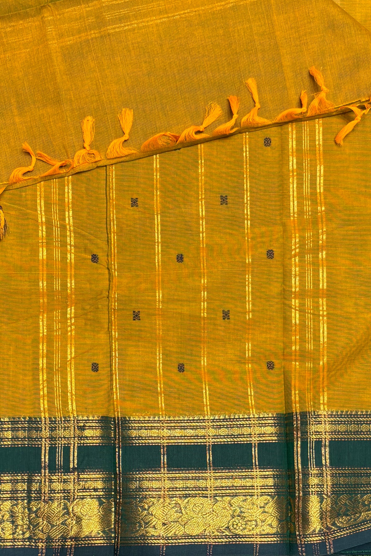 Kanchi Cotton Butta Design - Open View