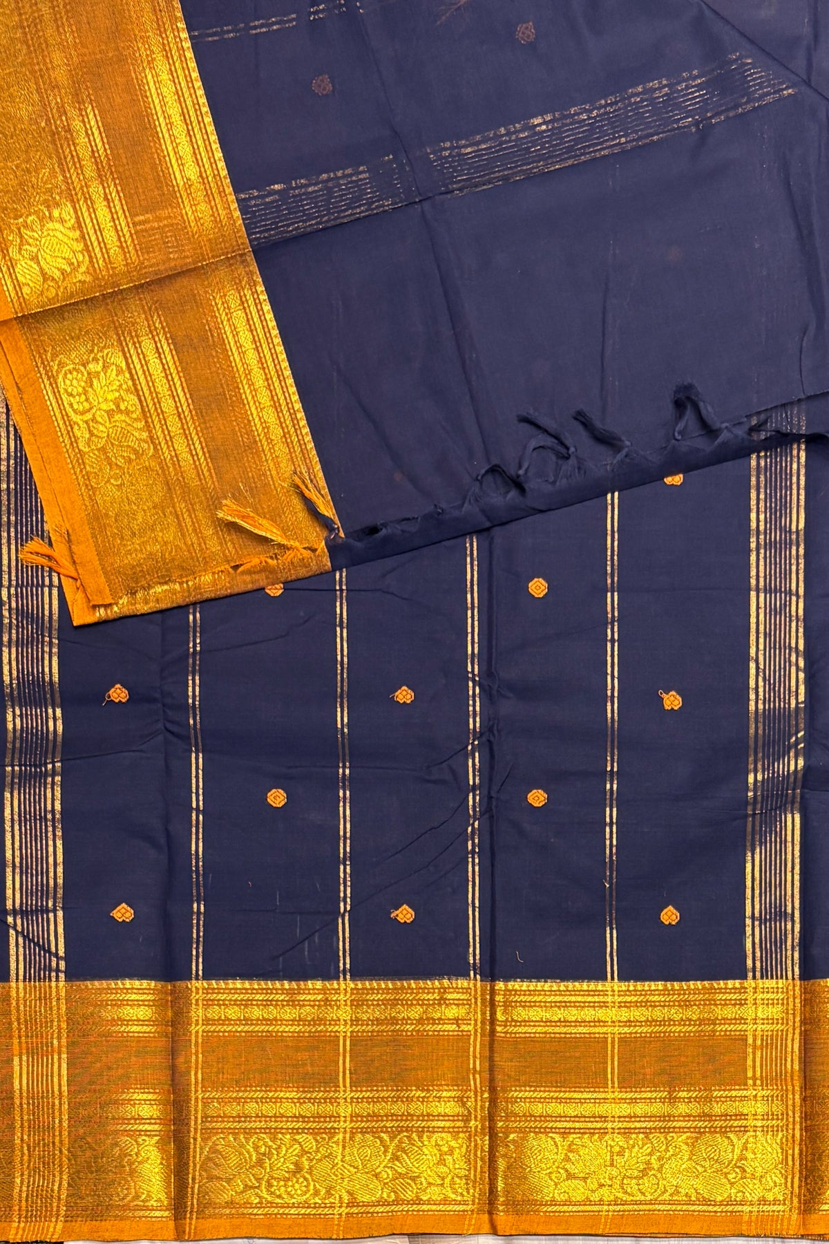 Kanchi Cotton Butta Design - Open View