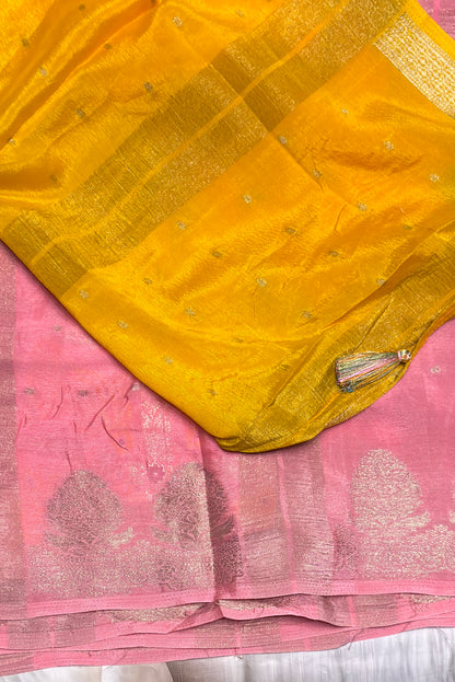 Malai Silk  Designer Saree - Pallu