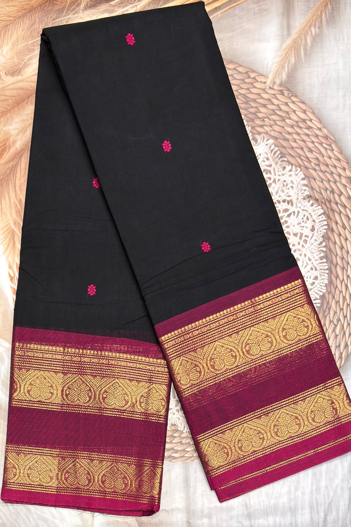 Kanchi Cotton Butta Design - Model