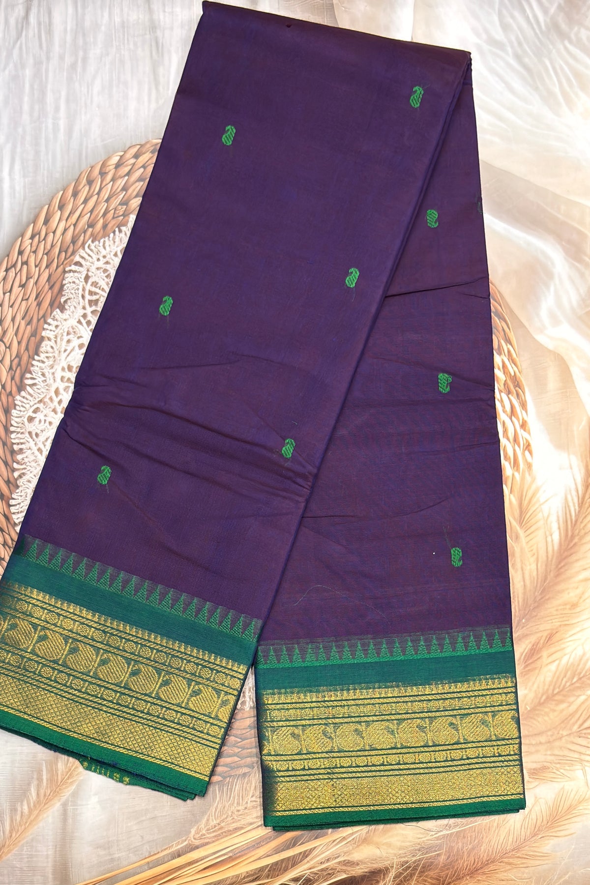 Kanchi Cotton Butta Design - Model
